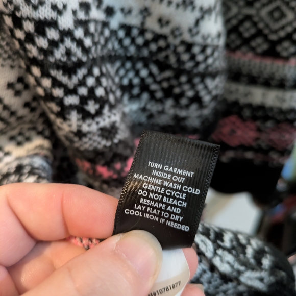 Torrid Black and Pink Patterned Cardigan - Picture 7 of 12